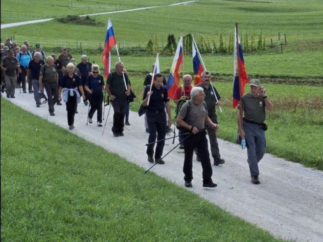 Prelepa Loška dolina